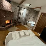 Ambassador 4*