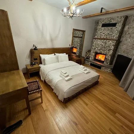 Ambassador Hotel Voskopojë