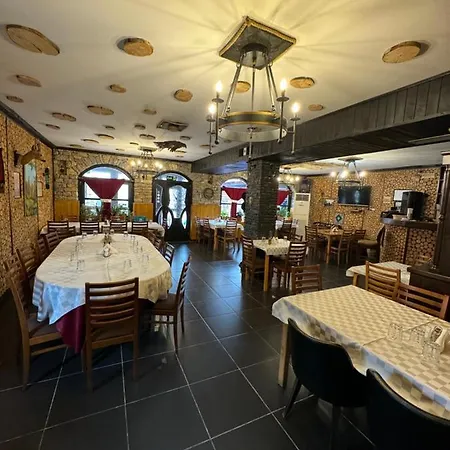 Ambassador Hotel Voskopoje