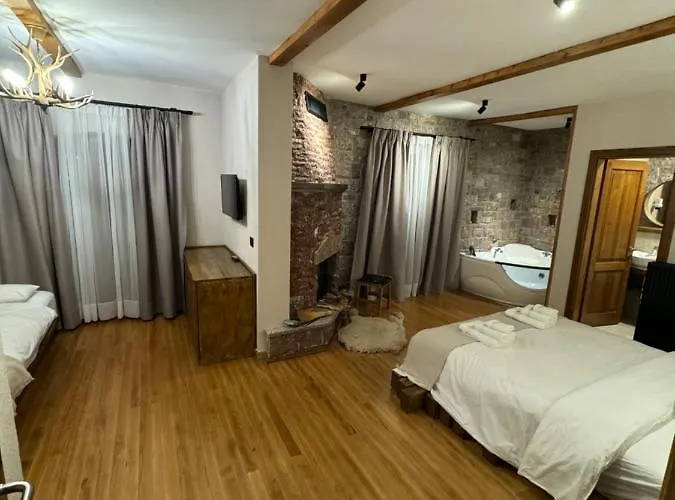 Hotel Ambassador Voskopoje