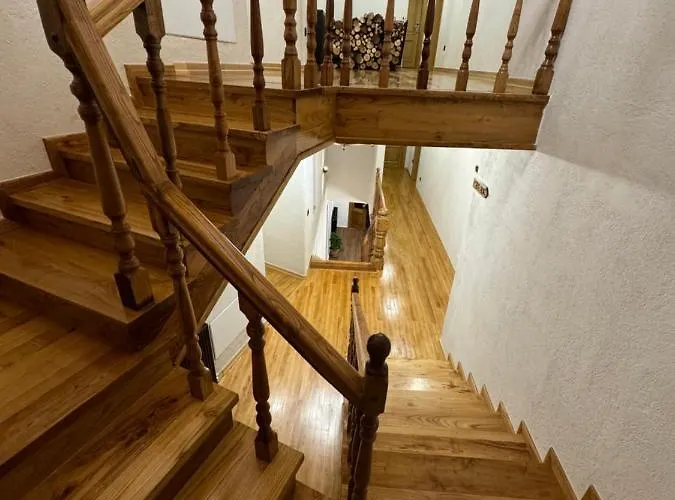 Ambassador Hotel Voskopoje